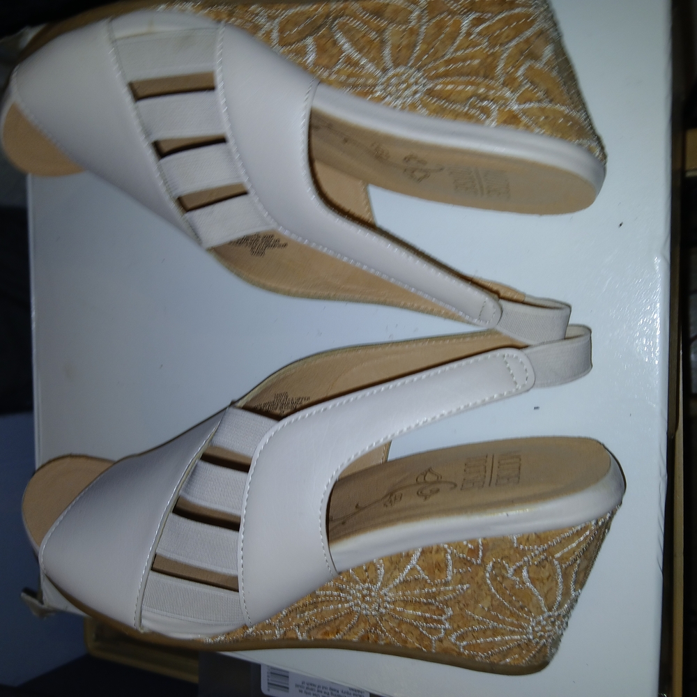 Elegant White Wedge Sandals
